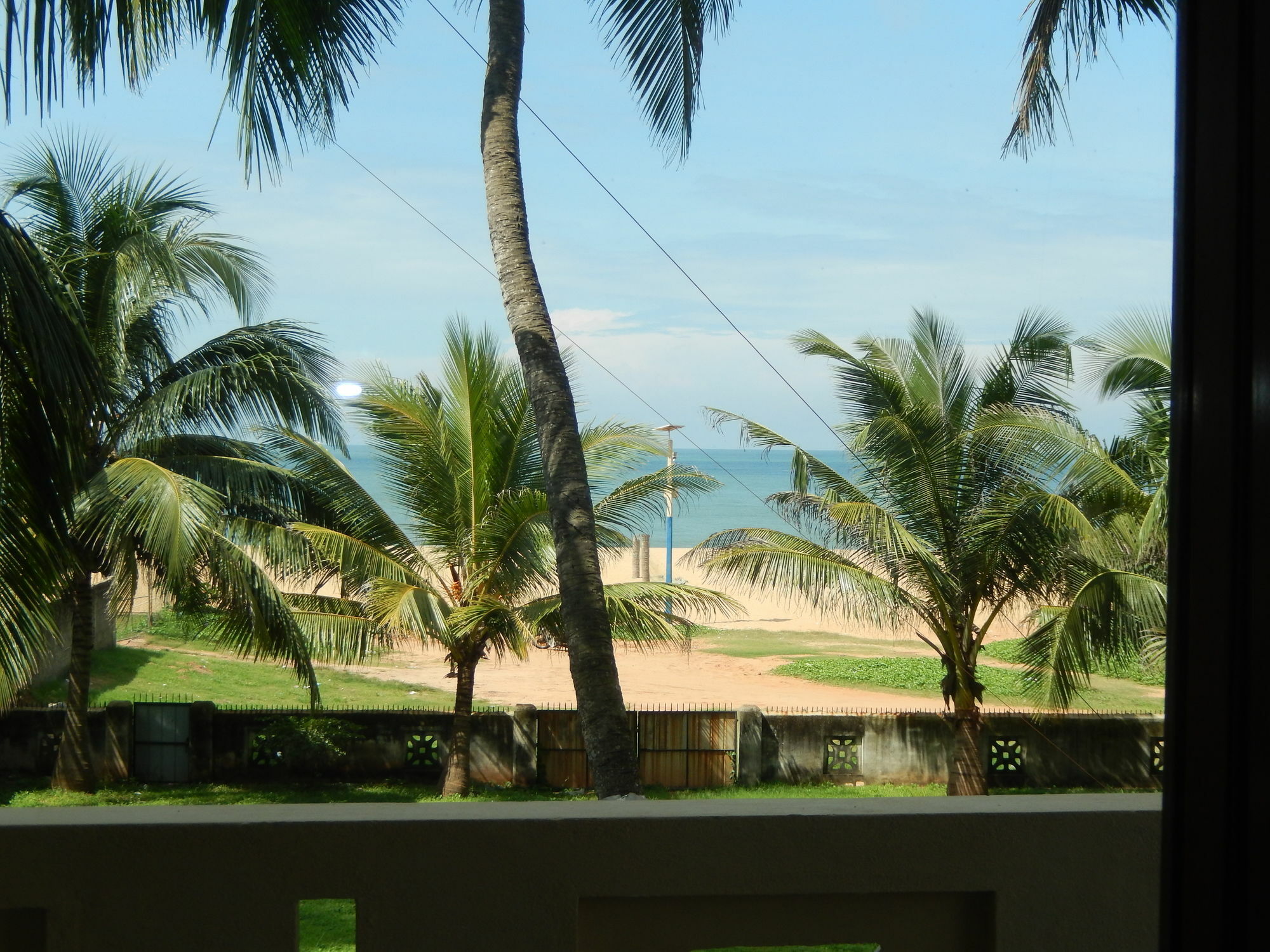 Janishi Residencies Hotel Negombo Exterior photo