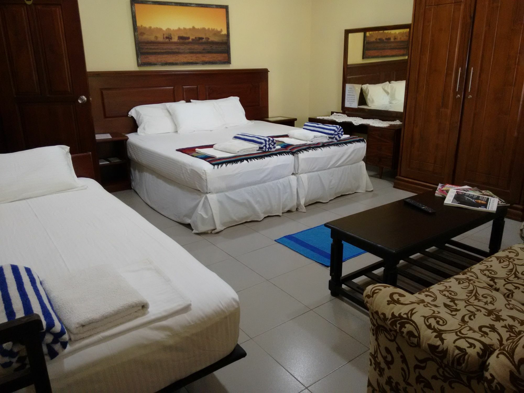 Janishi Residencies Hotel Negombo Exterior photo